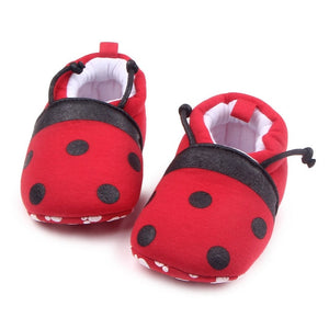 Non slippery baby shoes, including different variants